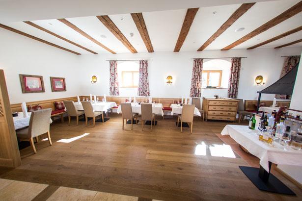Hotel Schloss Leitheim エクステリア 写真
