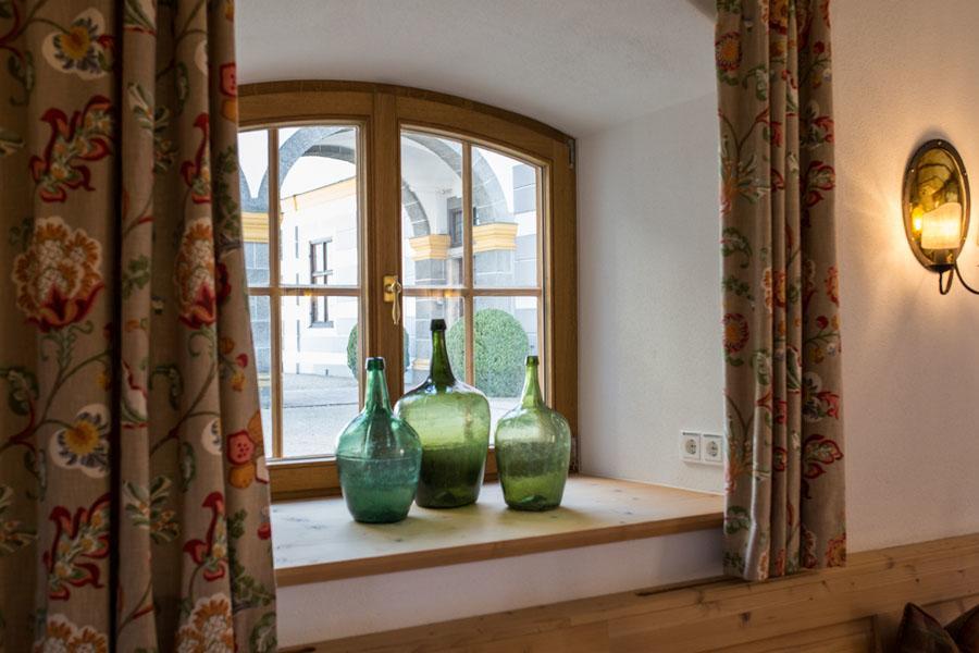 Hotel Schloss Leitheim エクステリア 写真