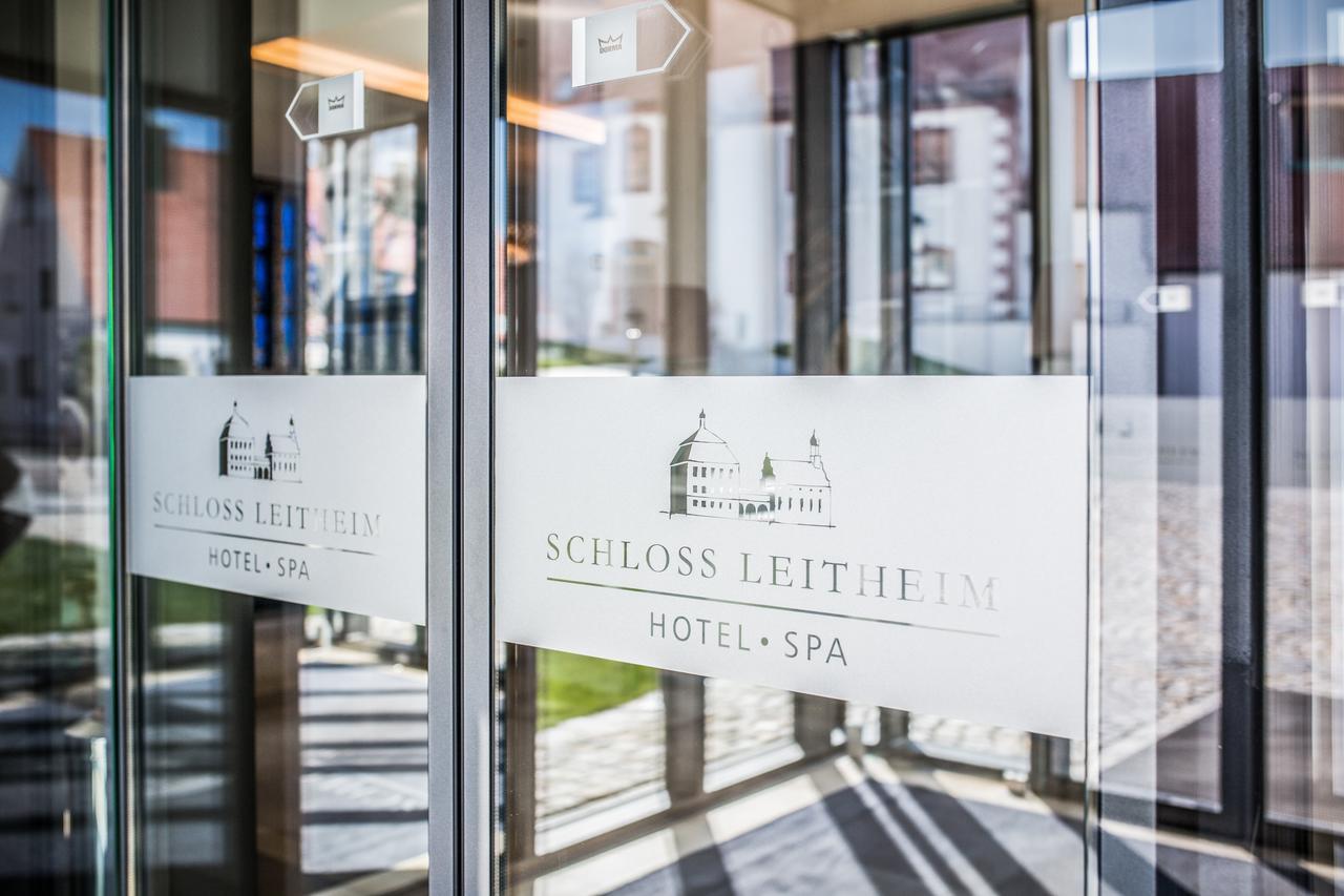 Hotel Schloss Leitheim エクステリア 写真