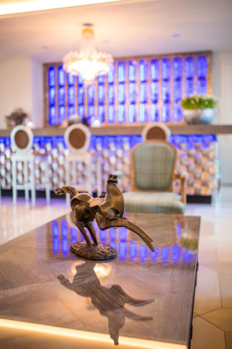 Hotel Schloss Leitheim エクステリア 写真